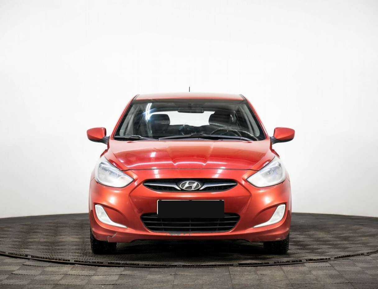 Hyundai Solaris с пробегом — 2012 год. Посмотреть фото