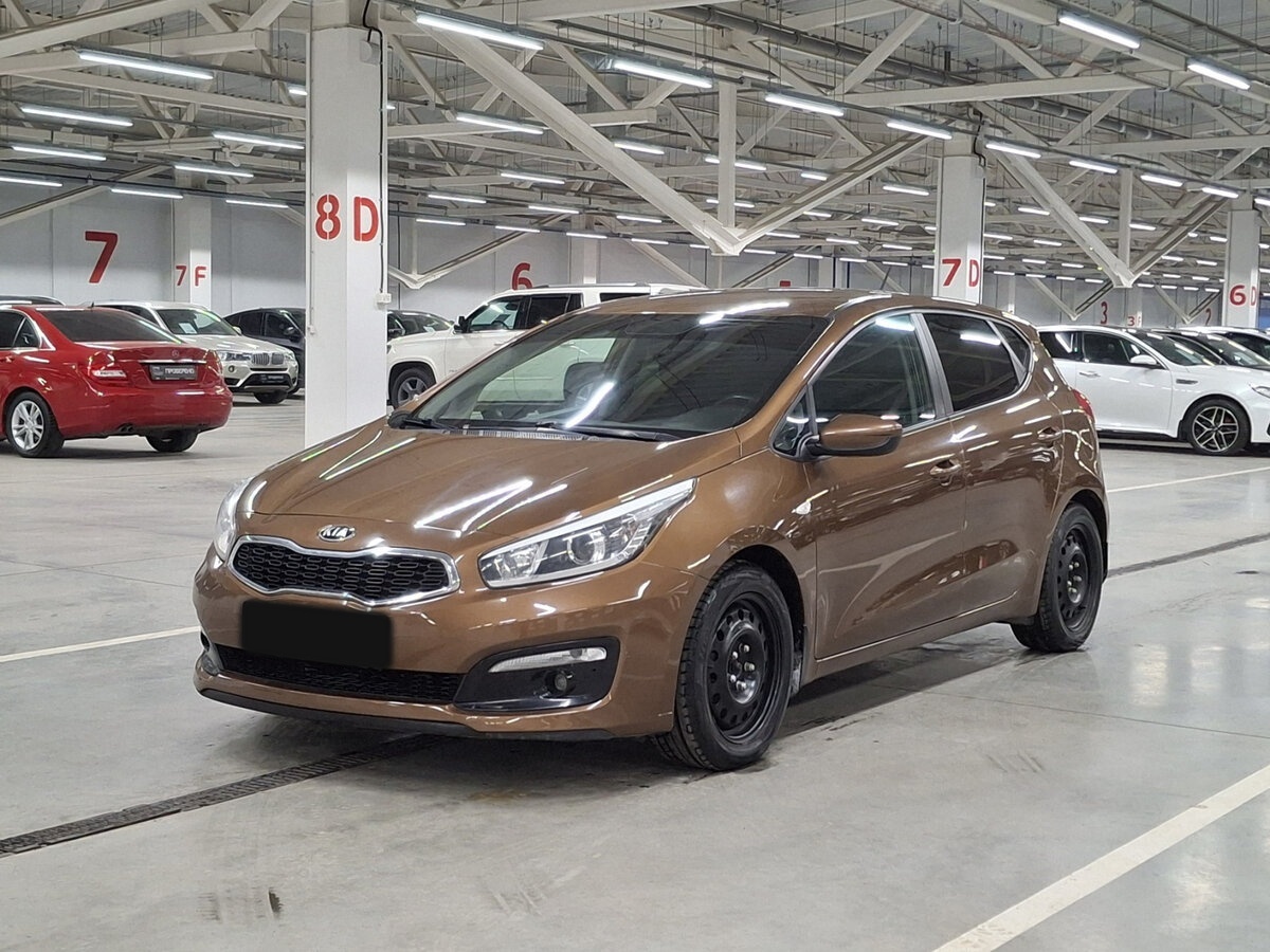 Kia Ceed с пробегом — 2015 год. Посмотреть фото