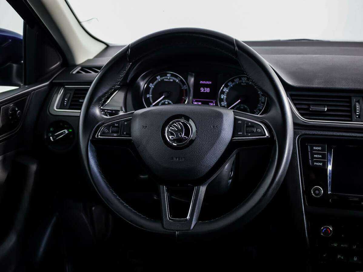 Skoda Rapid с пробегом — 2018 год. Фото: #12