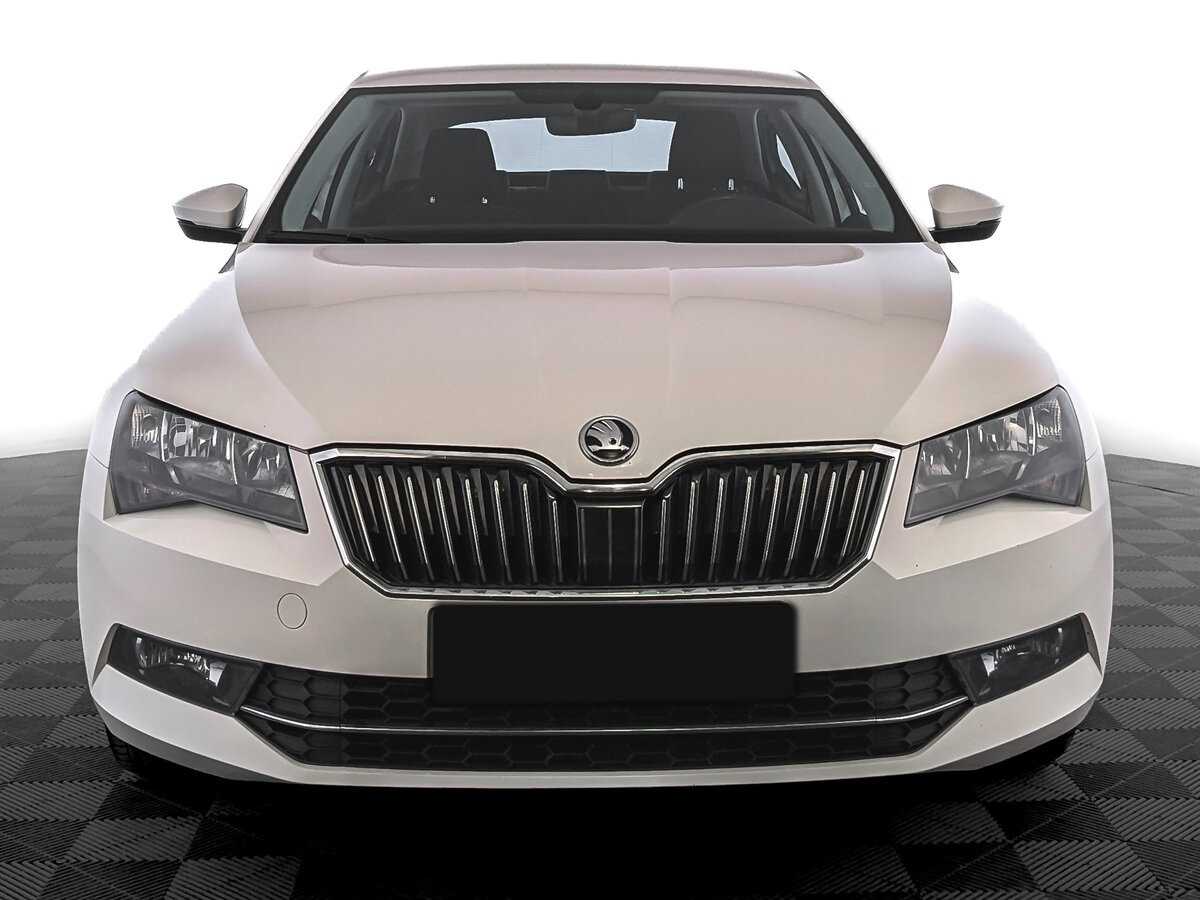 Skoda Superb с пробегом — 2017 год. Фото: #1
