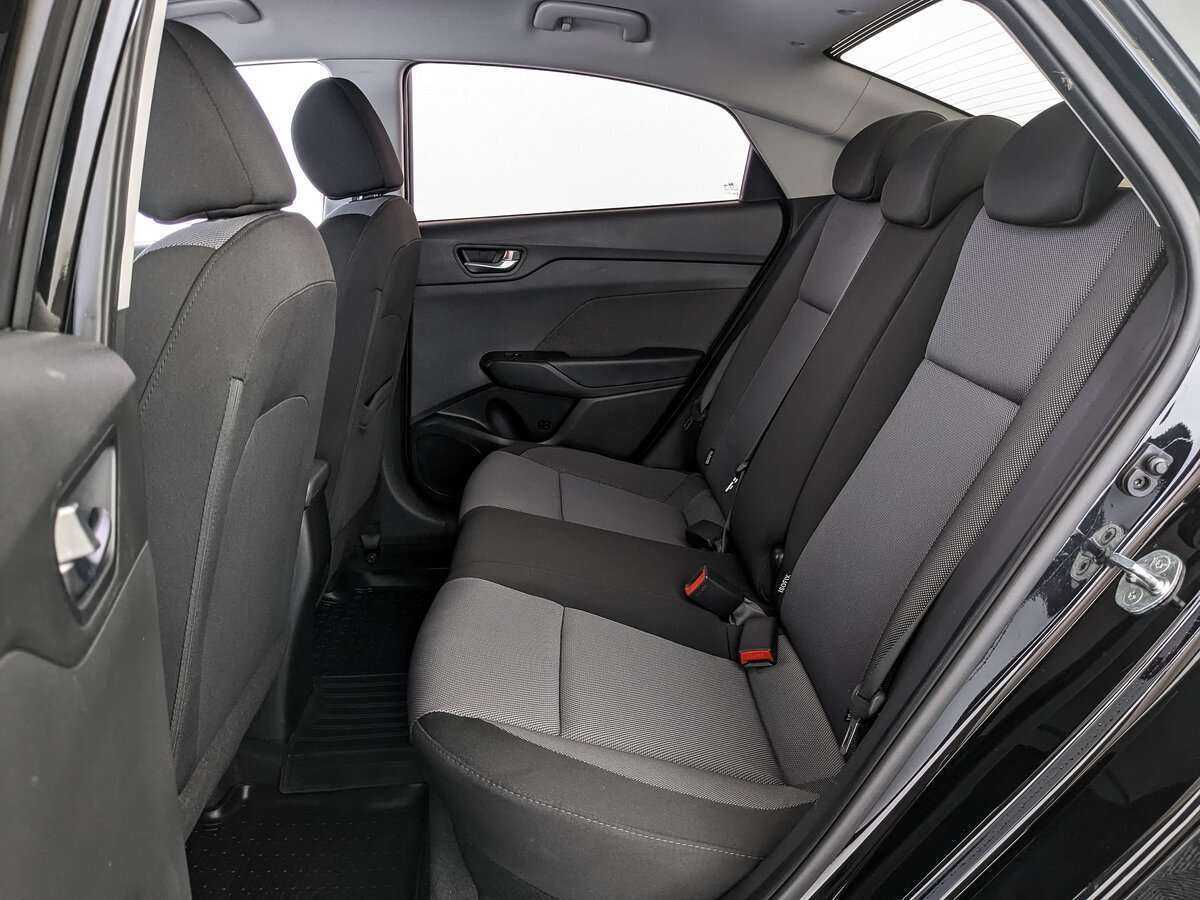 Hyundai Solaris с пробегом — 2019 год. Фото: #13