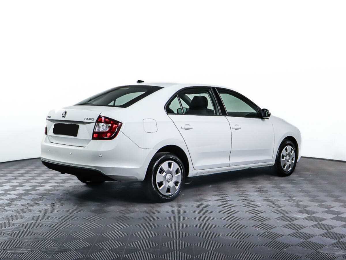 Skoda Rapid с пробегом — 2019 год. Фото: #4