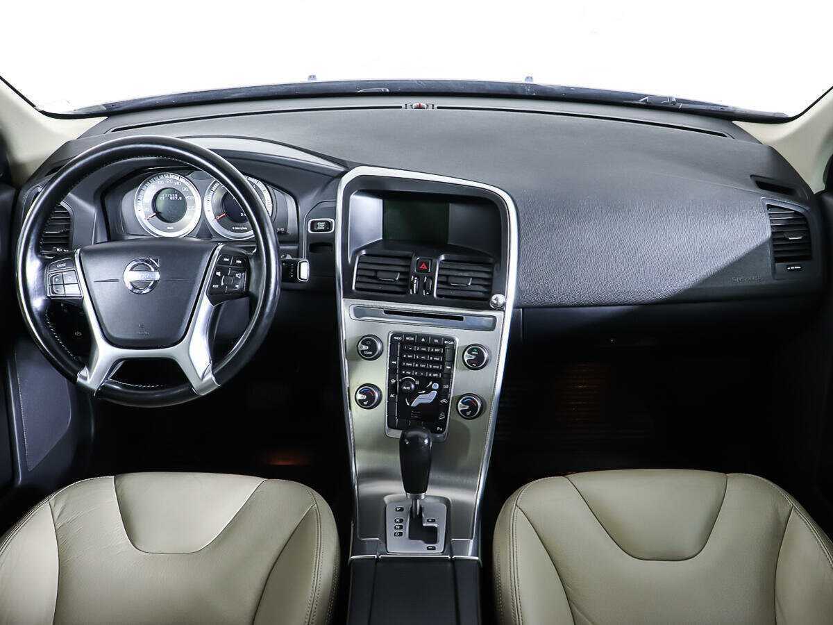 Volvo XC60 с пробегом — 2012 год. Фото: #12