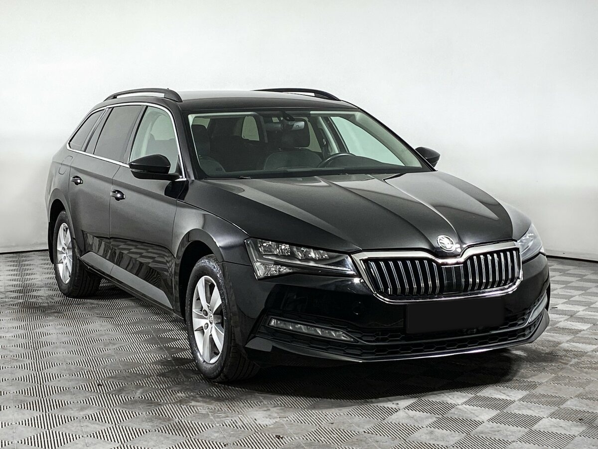 Skoda Superb с пробегом — 2020 год. Фото: #2