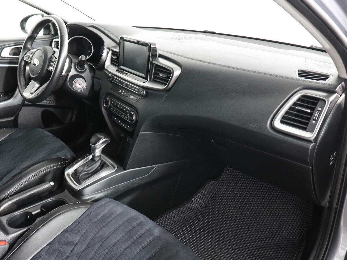 Kia Ceed с пробегом — 2018 год. Фото: #9