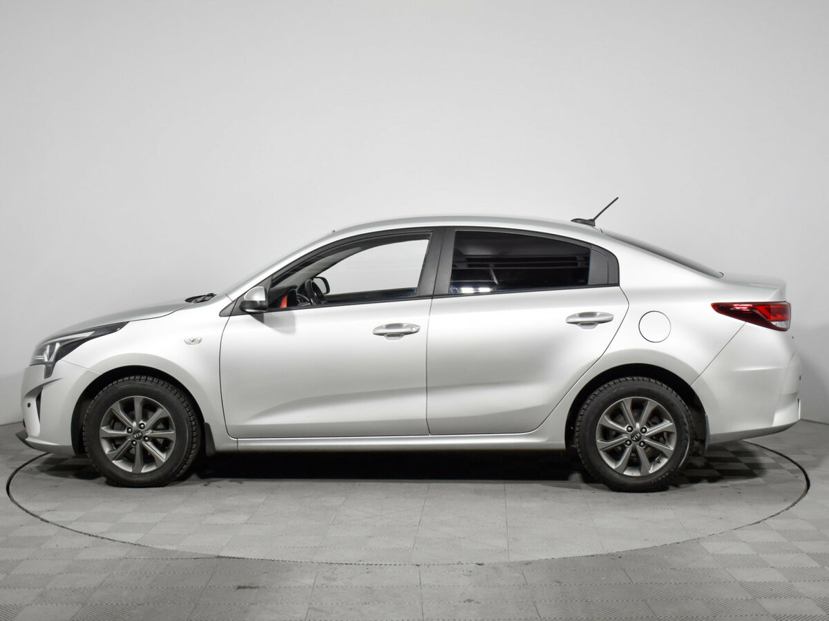 Kia Rio с пробегом — 2020 год. Фото: #7