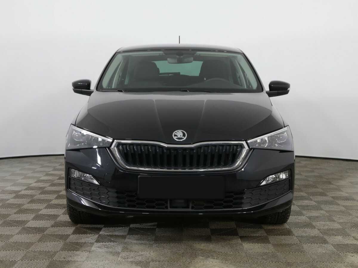 Skoda Rapid с пробегом — 2021 год. Фото: #1