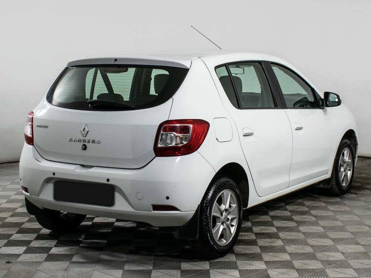 Renault Sandero с пробегом — 2014 год. Фото: #4
