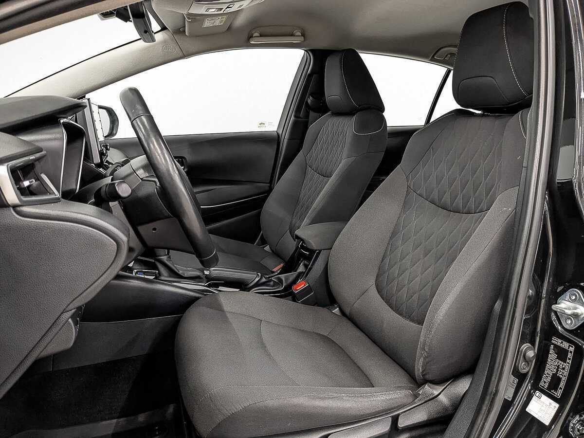 Toyota Corolla с пробегом — 2019 год. Фото: #19