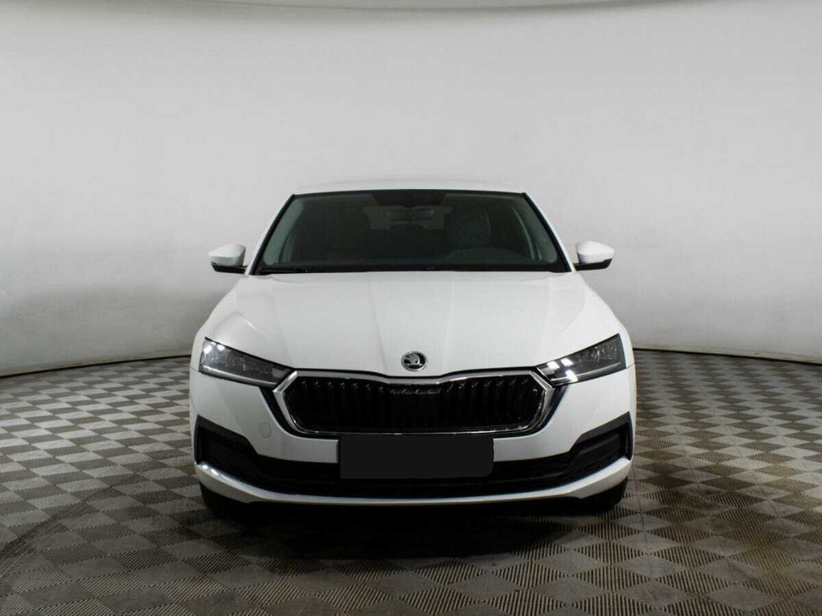 Skoda Octavia с пробегом — 2021 год. Фото: #1
