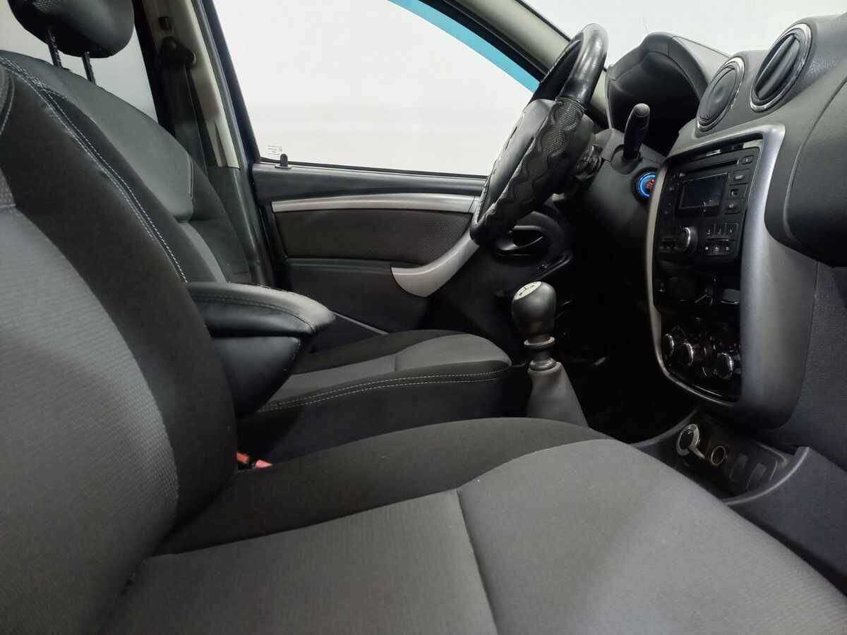 Renault Duster с пробегом — 2013 год. Фото: #9