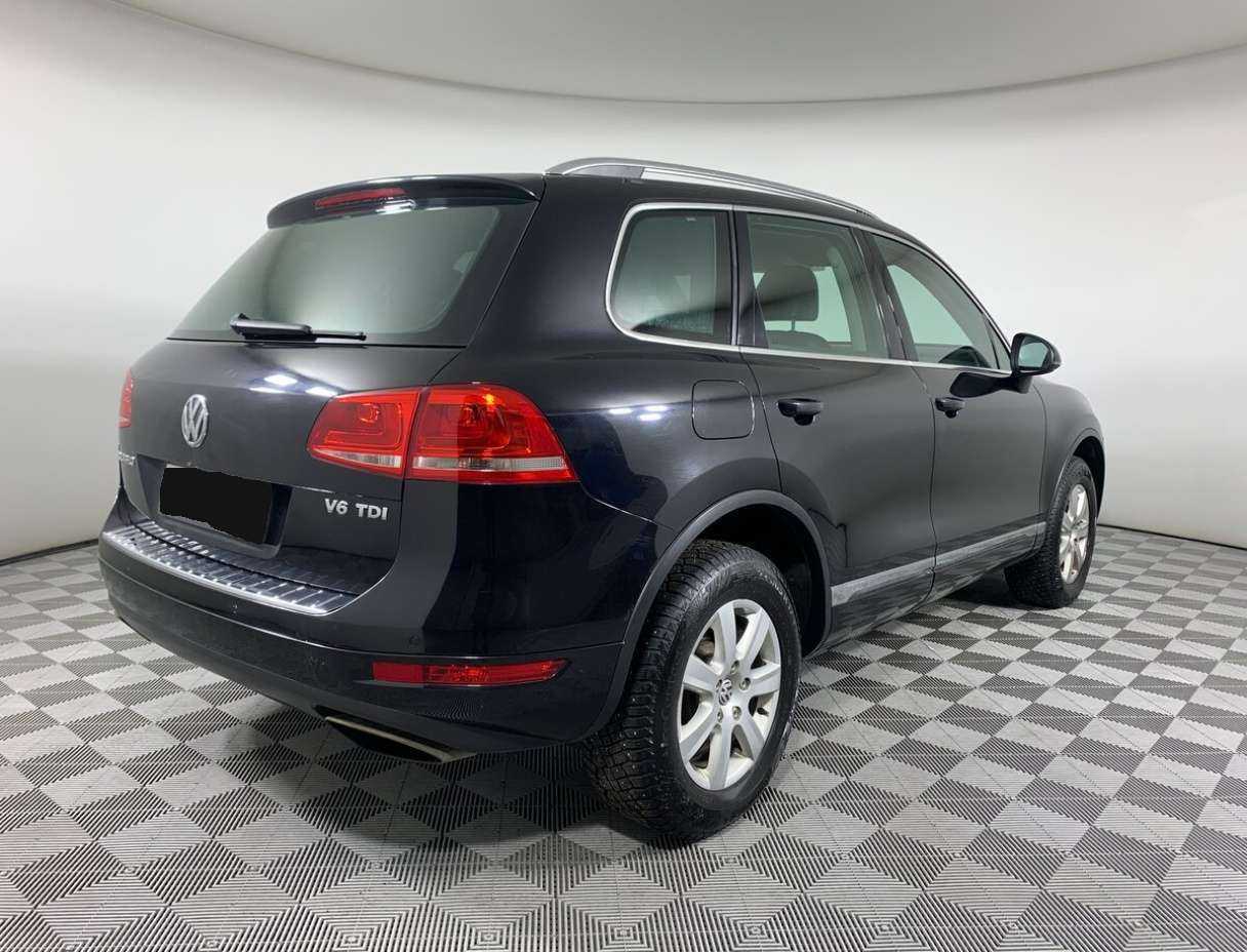 Volkswagen Touareg с пробегом — 2012 год. Фото: #4