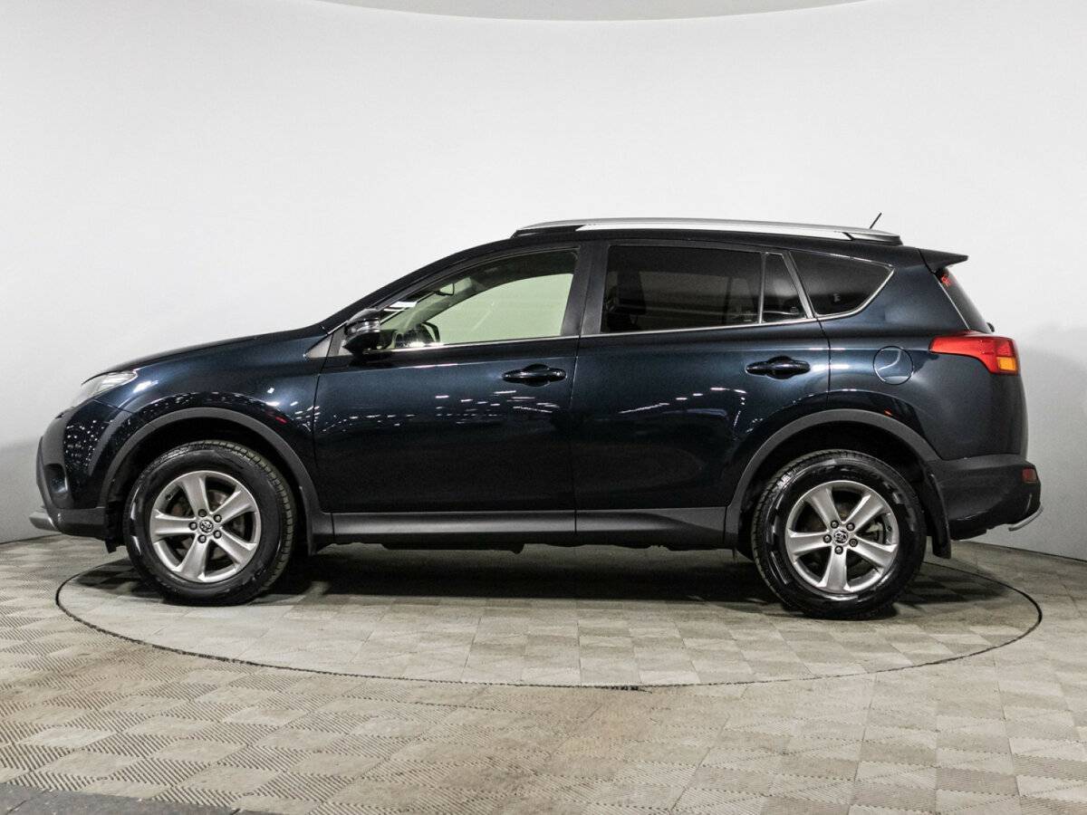 Toyota RAV4 с пробегом — 2015 год. Фото: #7