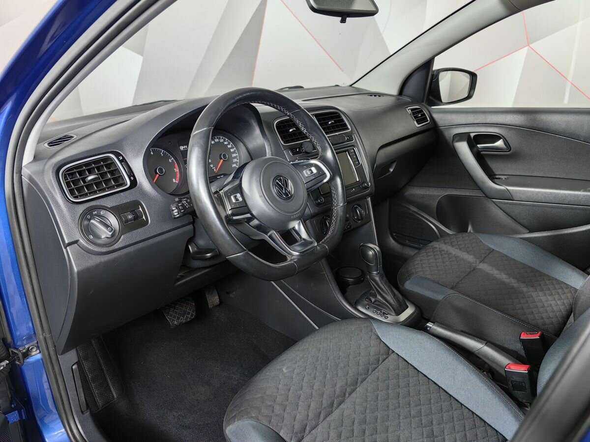 Volkswagen Polo с пробегом — 2019 год. Фото: #13