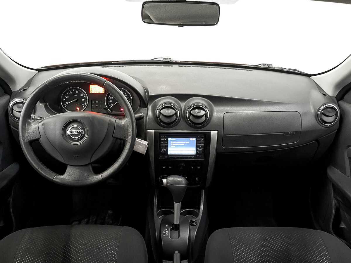 Nissan Almera с пробегом — 2014 год. Фото: #13