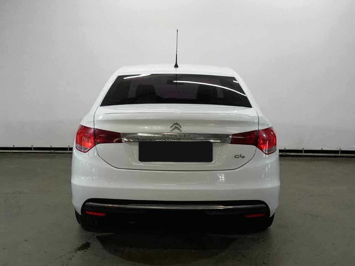 Citroen C4 с пробегом — 2015 год. Фото: #5