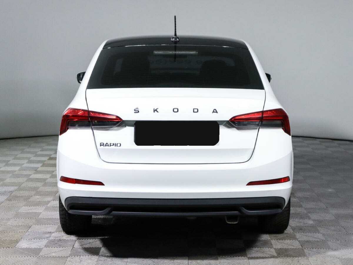 Skoda Rapid с пробегом — 2021 год. Фото: #5
