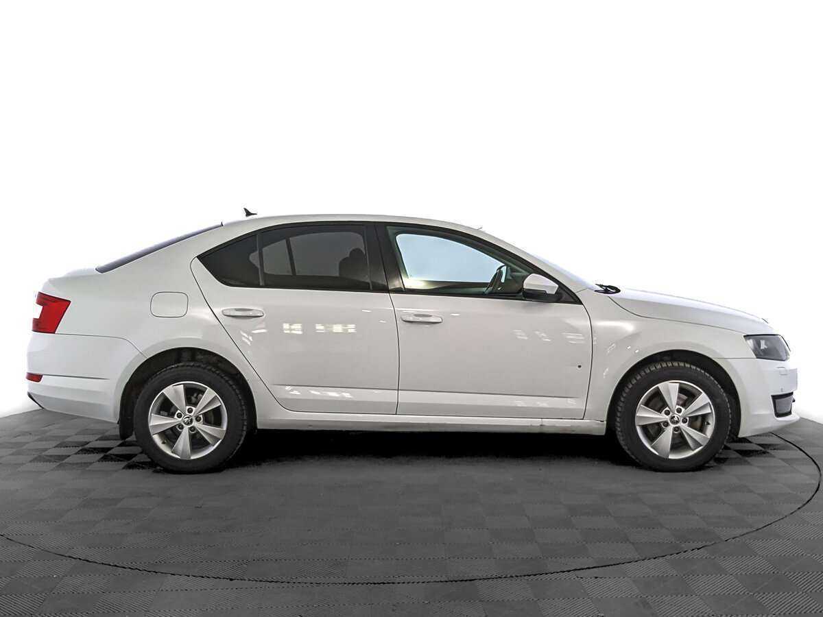 Skoda Octavia с пробегом — 2016 год. Фото: #3