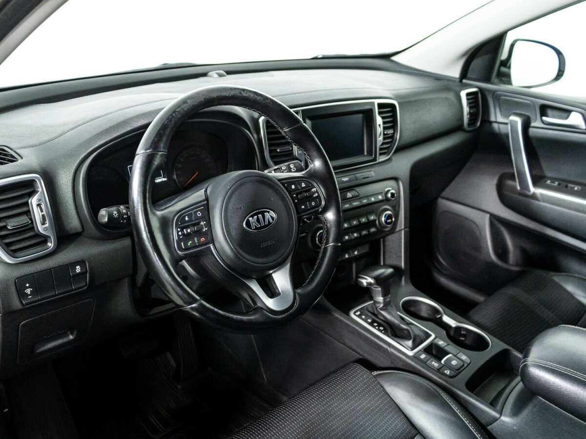 Kia Sportage с пробегом — 2017 год. Фото: #10