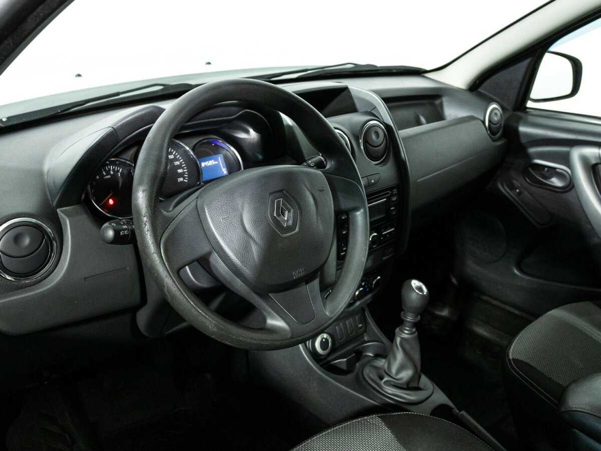 Renault Duster с пробегом — 2016 год. Фото: #10
