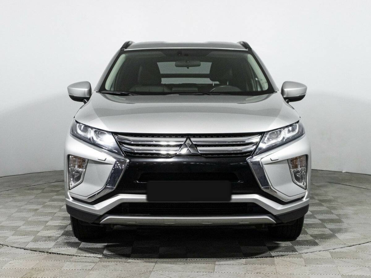 Mitsubishi Eclipse Cross с пробегом — 2018 год. Фото: #1