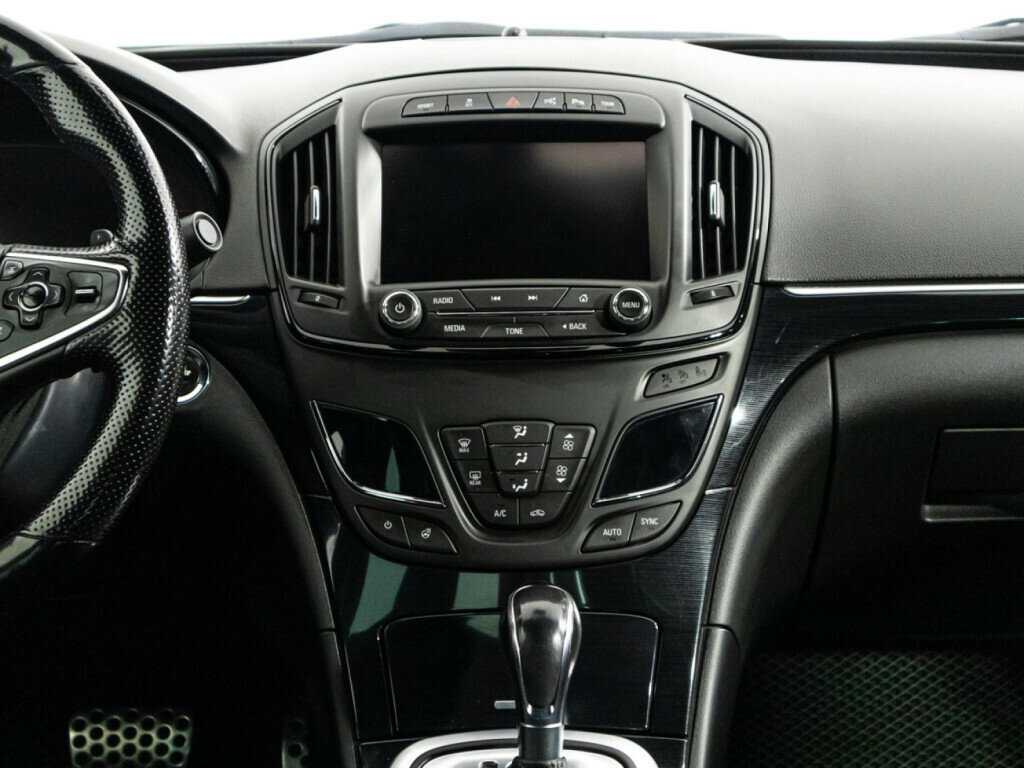 Opel Insignia с пробегом — 2014 год. Фото: #13