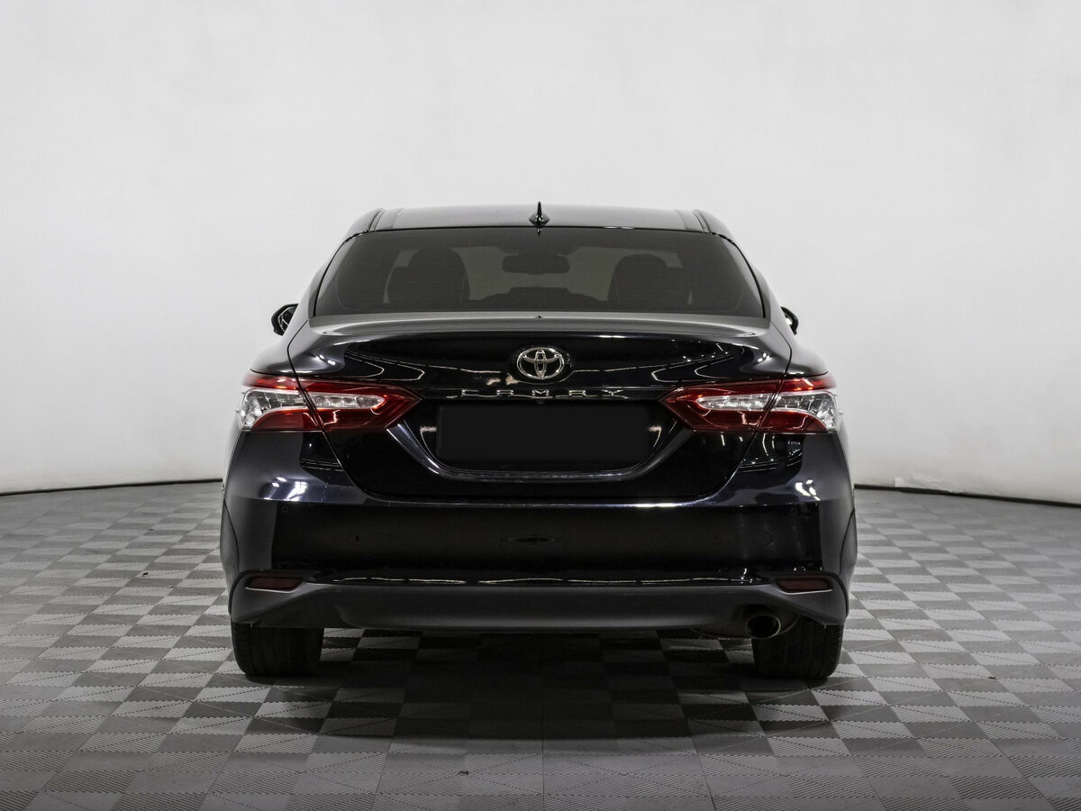 Toyota Camry с пробегом — 2020 год. Фото: #4