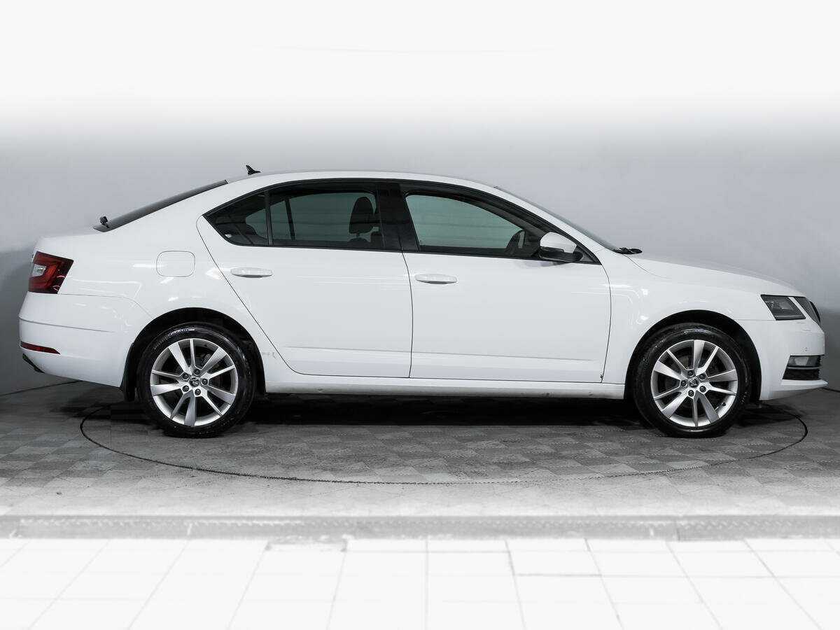 Skoda Octavia с пробегом — 2019 год. Фото: #3