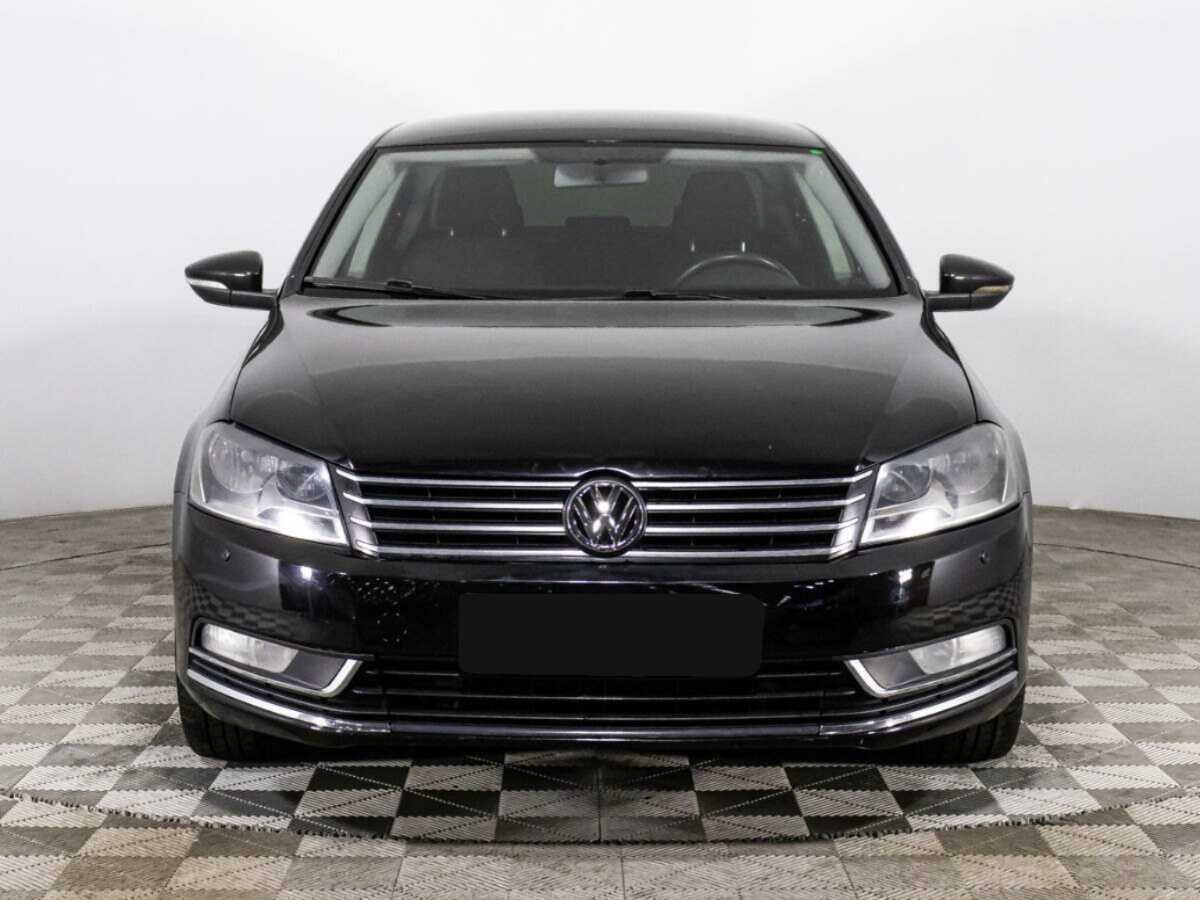 Volkswagen Passat с пробегом — 2013 год. Фото: #1