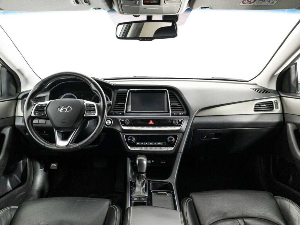 Hyundai Sonata с пробегом — 2019 год. Фото: #12
