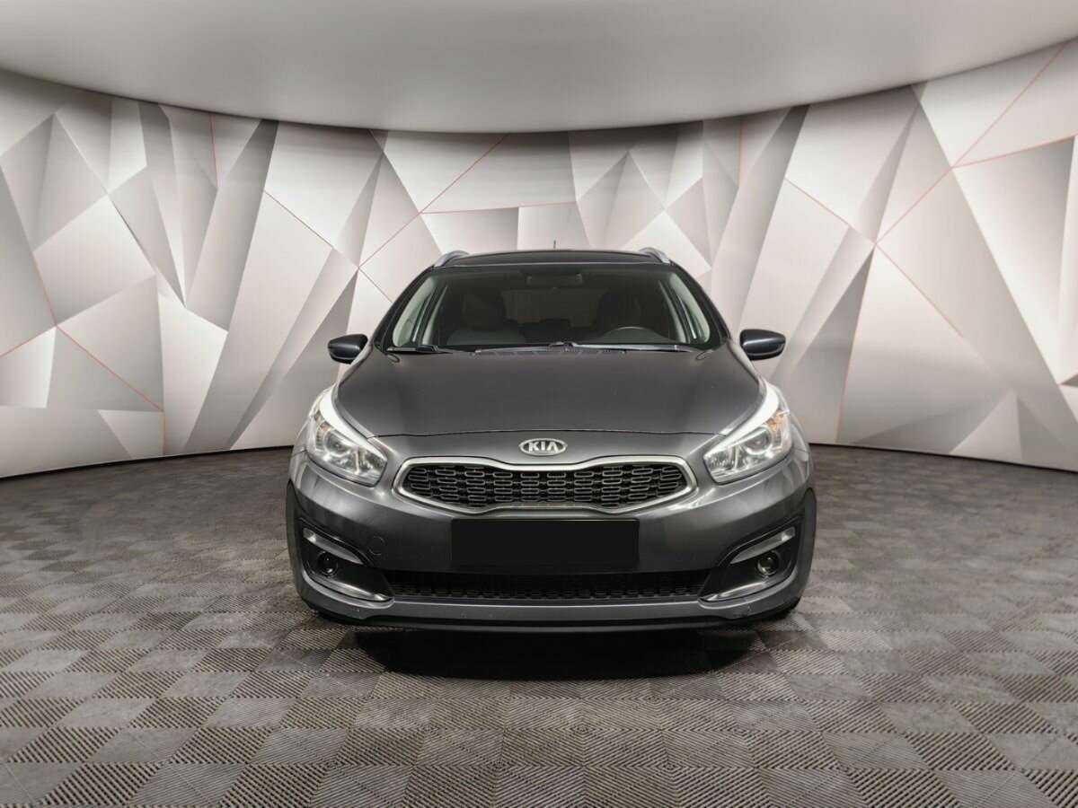 Kia Ceed с пробегом — 2015 год. Фото: #6