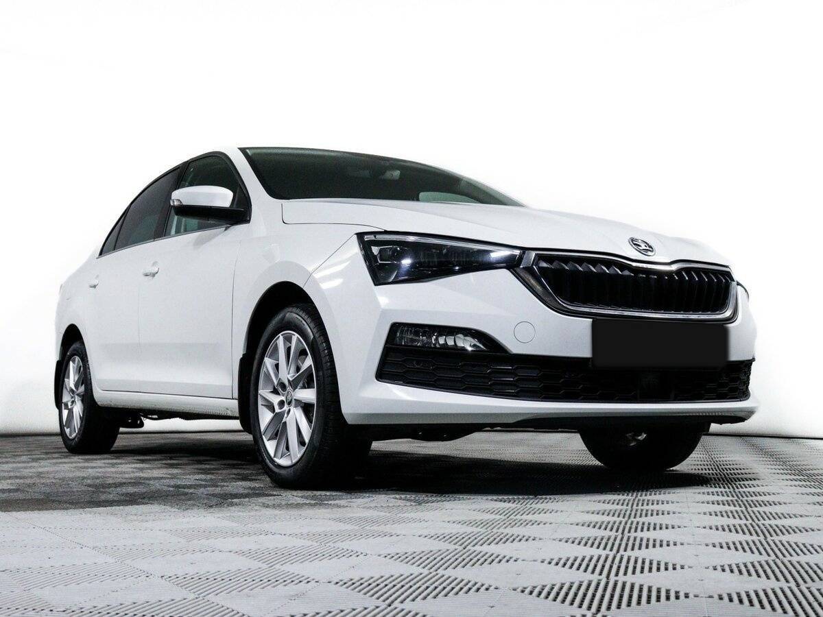 Skoda Rapid с пробегом — 2020 год. Фото: #17