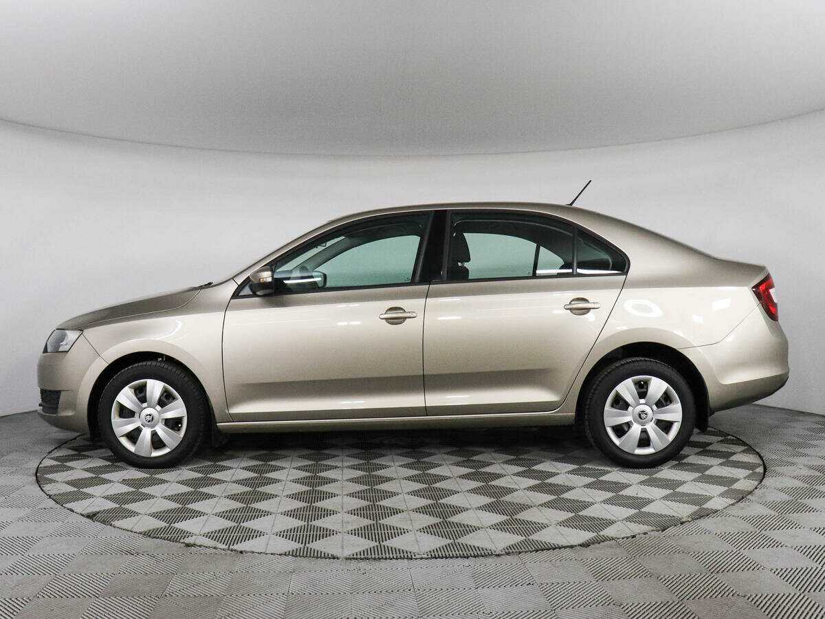 Skoda Rapid с пробегом — 2018 год. Фото: #7