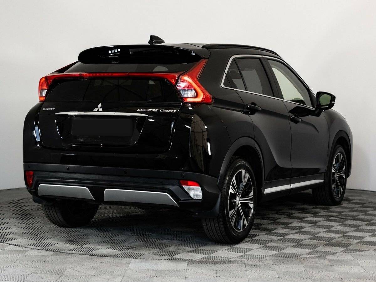 Mitsubishi Eclipse Cross с пробегом — 2018 год. Фото: #5
