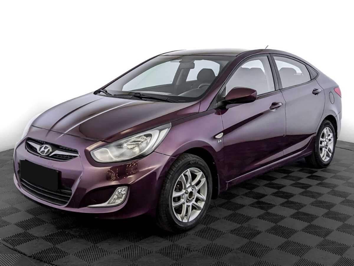 Hyundai Solaris с пробегом — 2012 год. Посмотреть фото