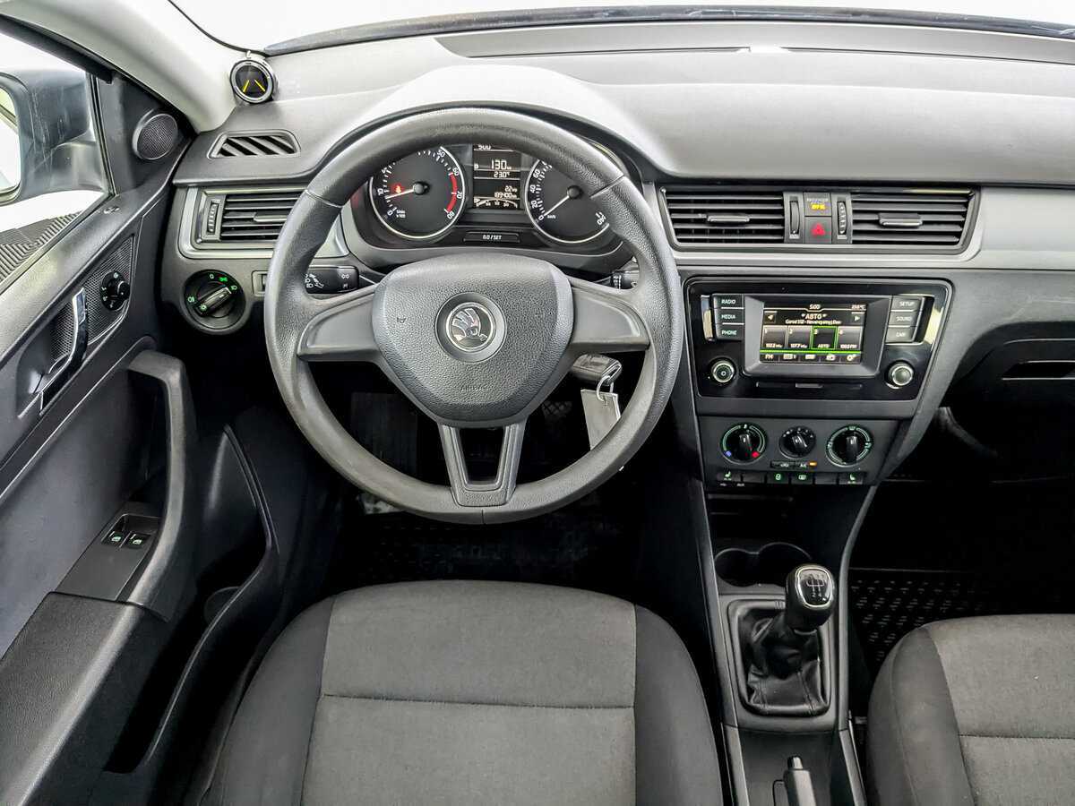 Skoda Rapid с пробегом — 2017 год. Фото: #24
