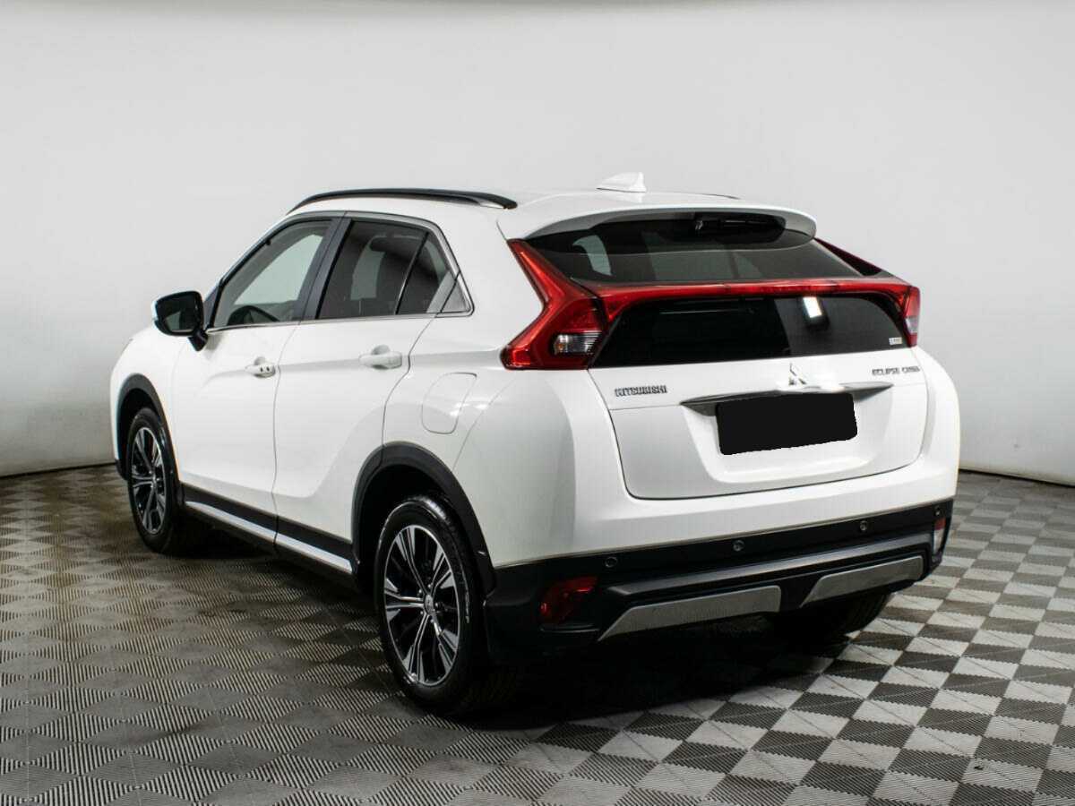 Mitsubishi Eclipse Cross с пробегом — 2019 год. Фото: #6