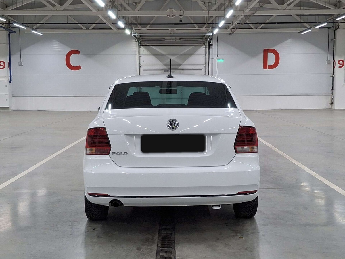 Volkswagen Polo с пробегом — 2018 год. Фото: #5