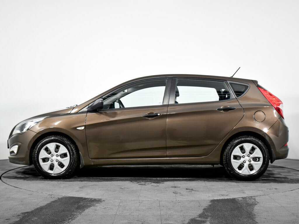 Hyundai Solaris с пробегом — 2015 год. Фото: #7