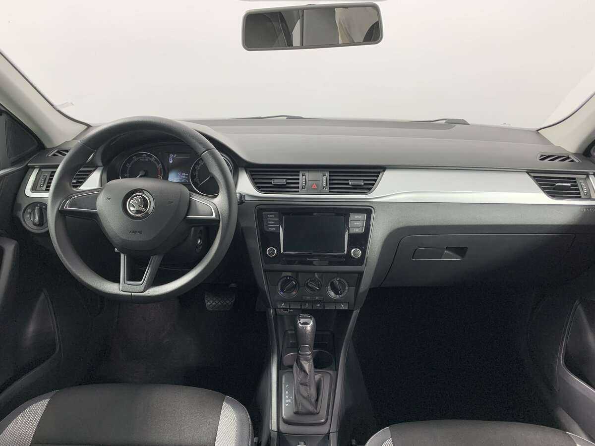 Skoda Rapid с пробегом — 2019 год. Фото: #10