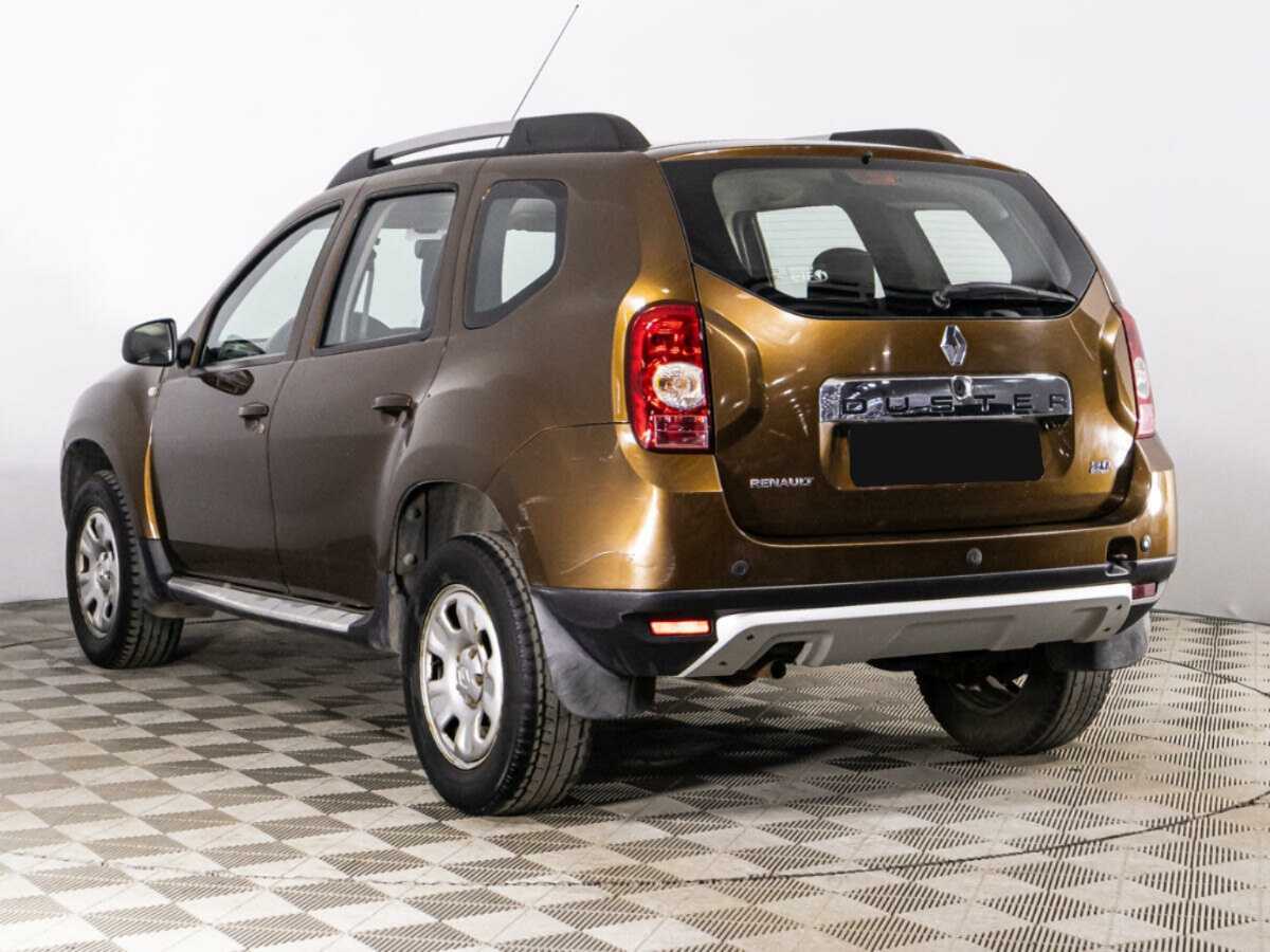 Renault Duster с пробегом — 2013 год. Фото: #6