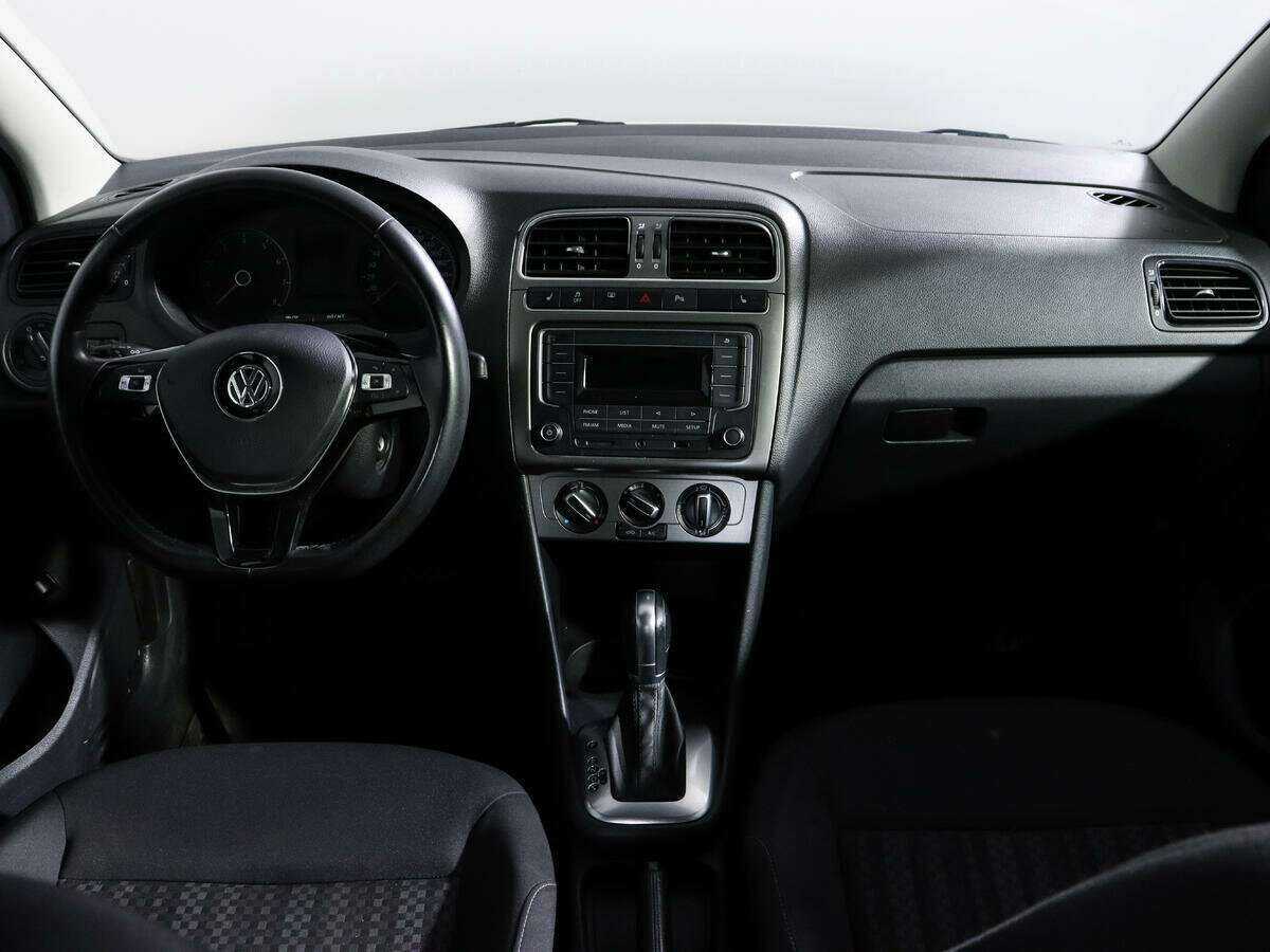 Volkswagen Polo с пробегом — 2019 год. Фото: #10