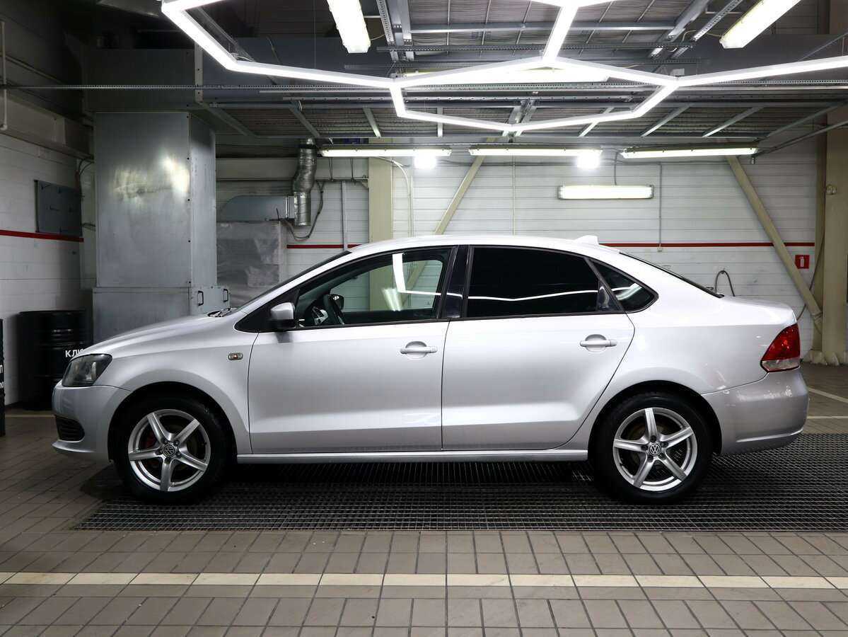 Volkswagen Polo с пробегом — 2012 год. Фото: #4