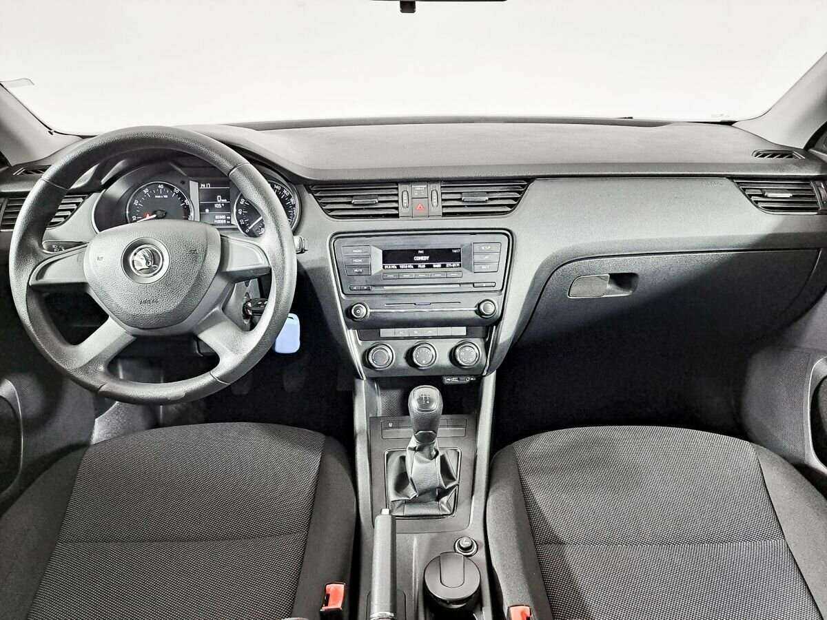 Skoda Octavia с пробегом — 2014 год. Фото: #11