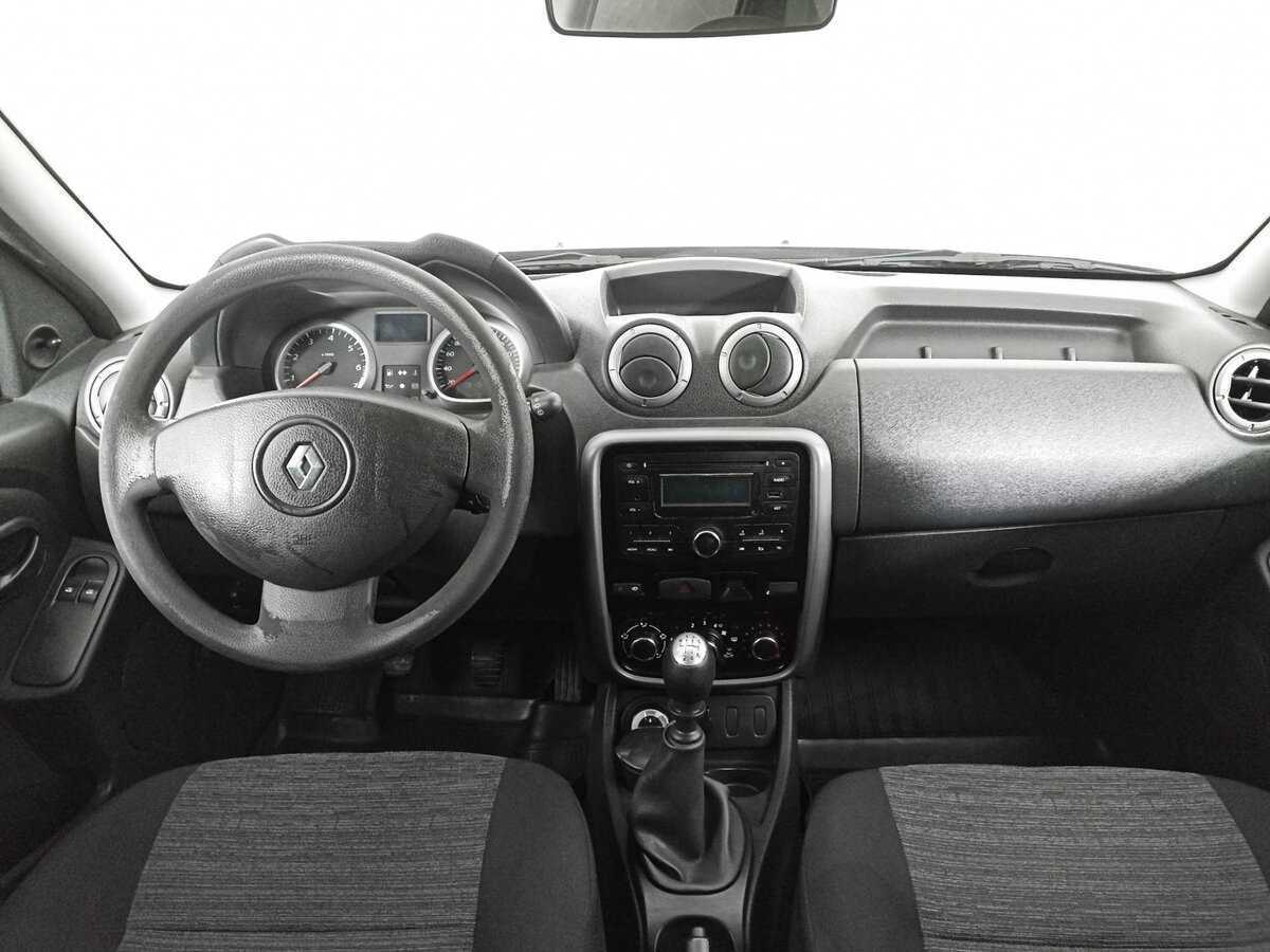 Renault Duster с пробегом — 2014 год. Фото: #11