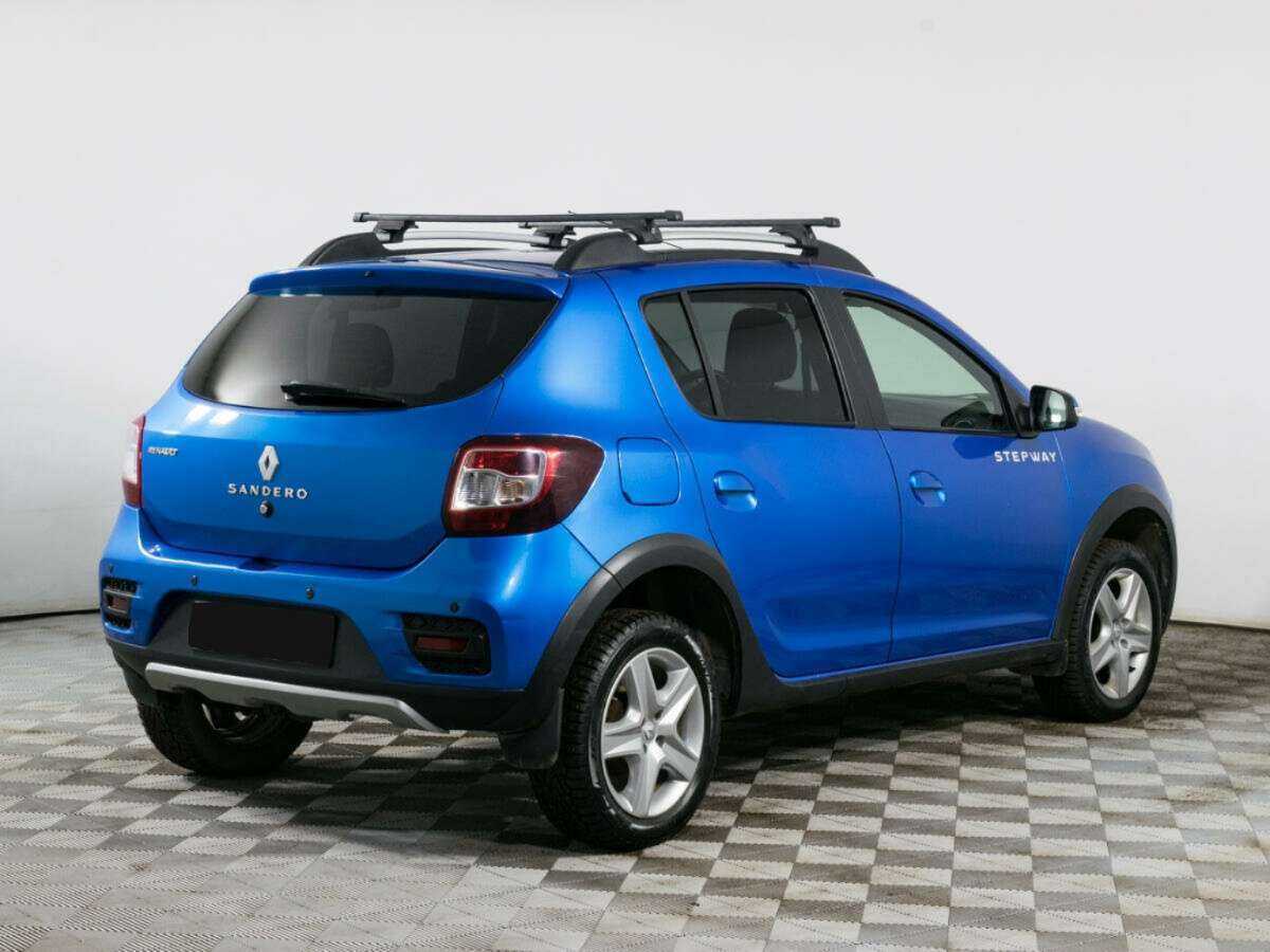 Renault Sandero с пробегом — 2017 год. Фото: #3