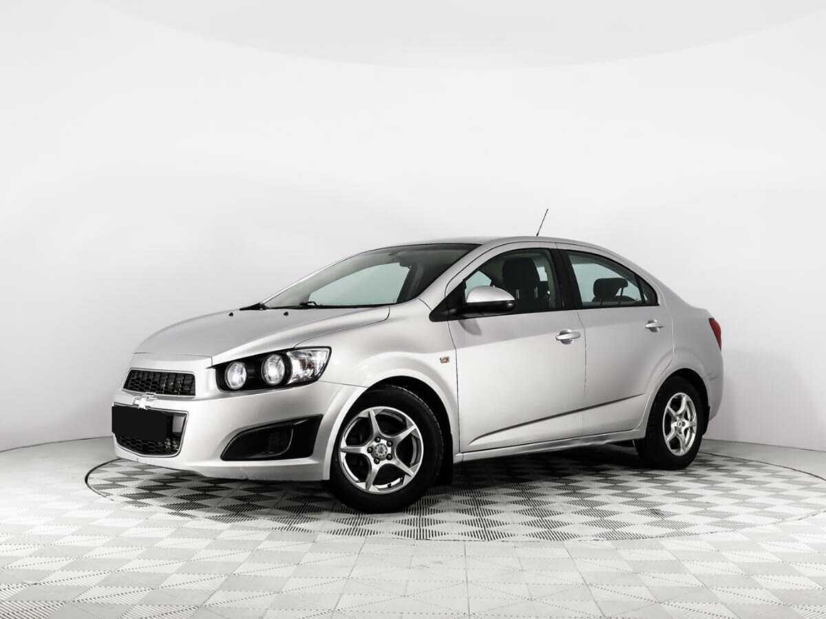 Chevrolet Aveo с пробегом — 2014 год. Фото: #0