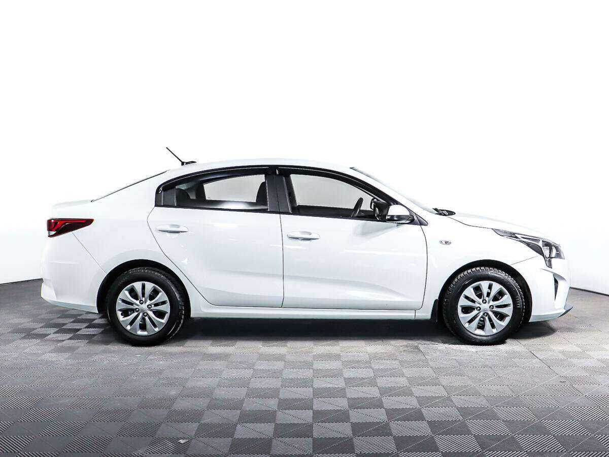 Kia Rio с пробегом — 2020 год. Фото: #3