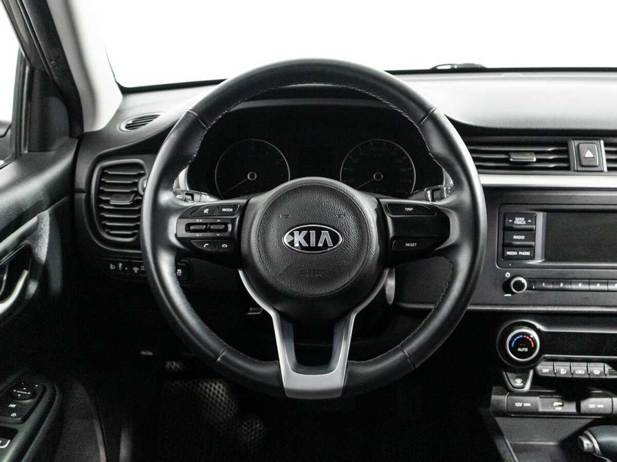 Kia Rio с пробегом — 2020 год. Фото: #20