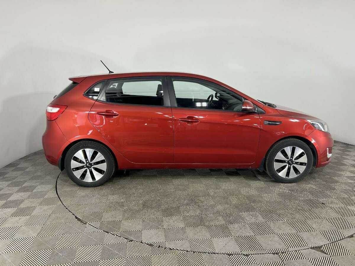 Kia Rio с пробегом — 2013 год. Фото: #3